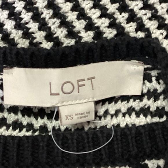 Ann Taylor Loft Black White Textured Knit Long Sleeve Pullover Sweater Top Sz XS - Picture 4 of 5